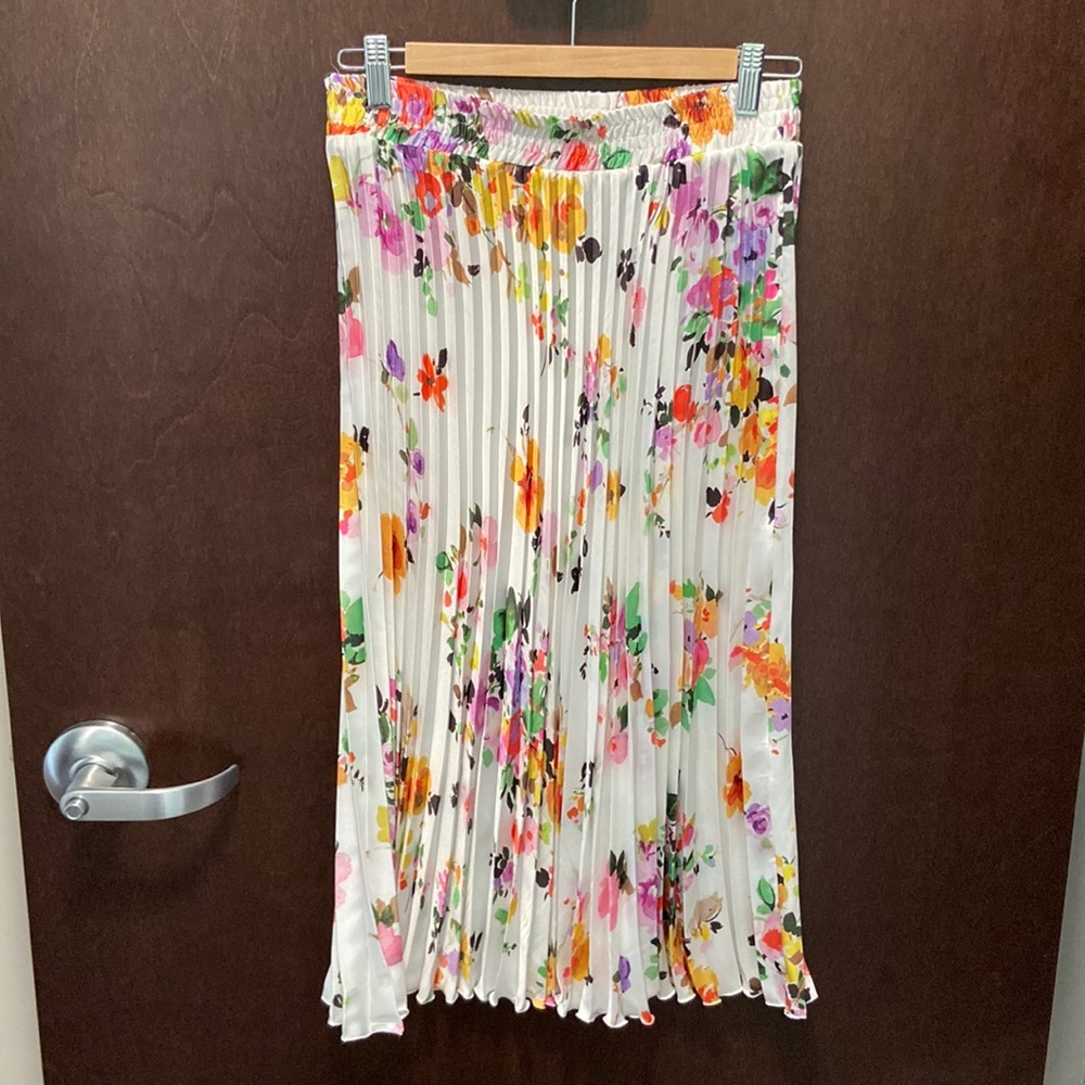 Zara Floral Pleated Midi Skirt